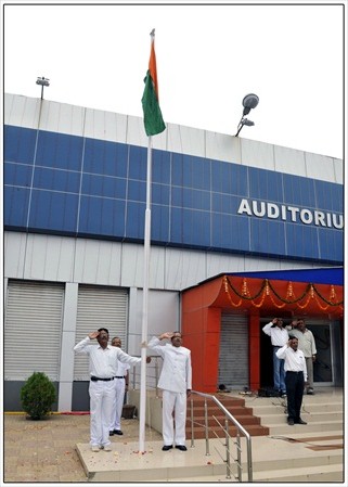 2012august15 flag day (7)