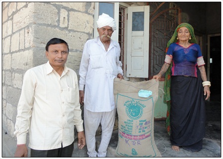 seed distribution at Alidhar under seed village programme 01