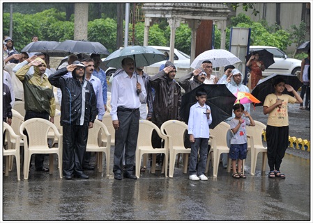 2013august15 flag hoisting (4)